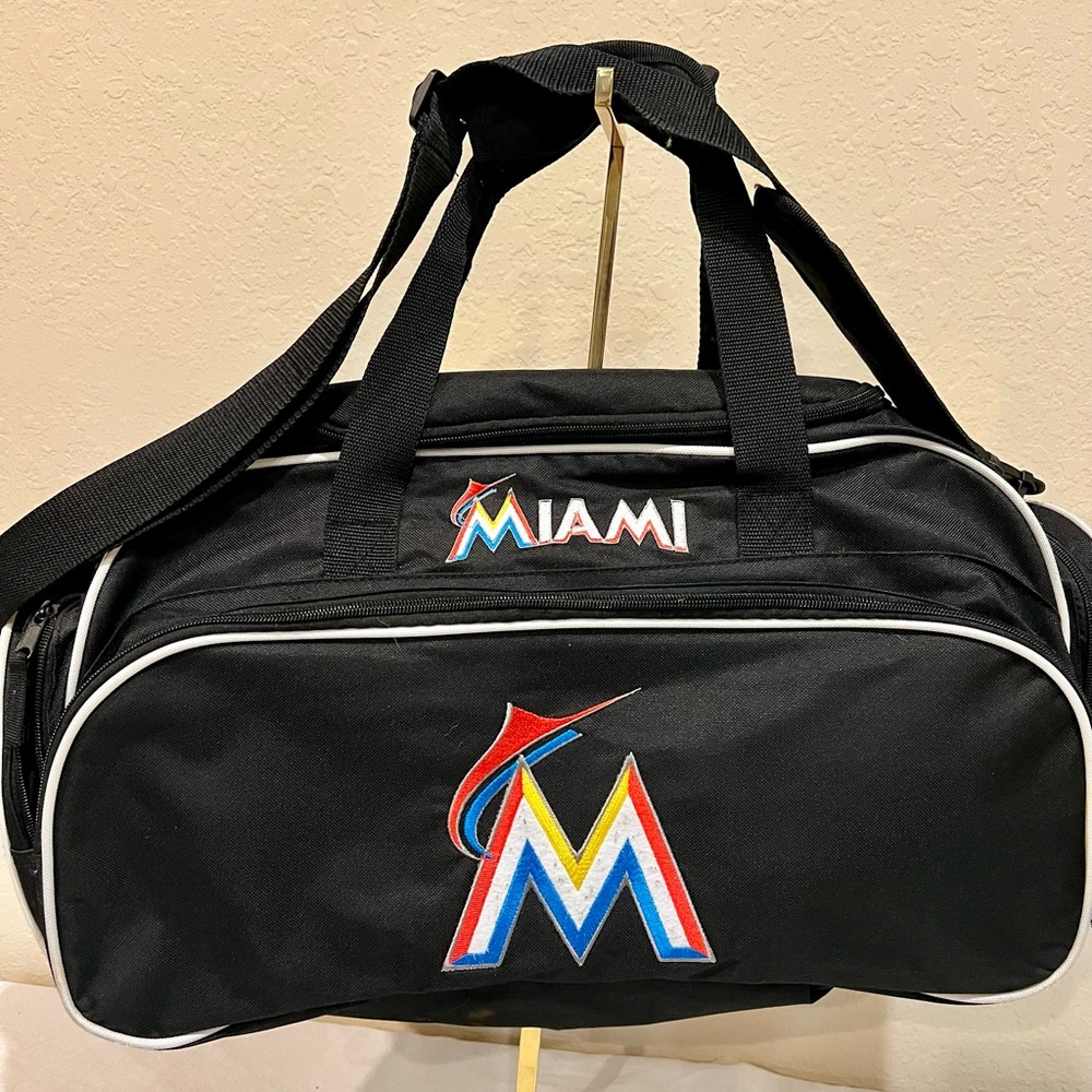 Miami Marlins MLB
BASEBALL Roadblock Duffel Bag Gym Bag by Concept
One